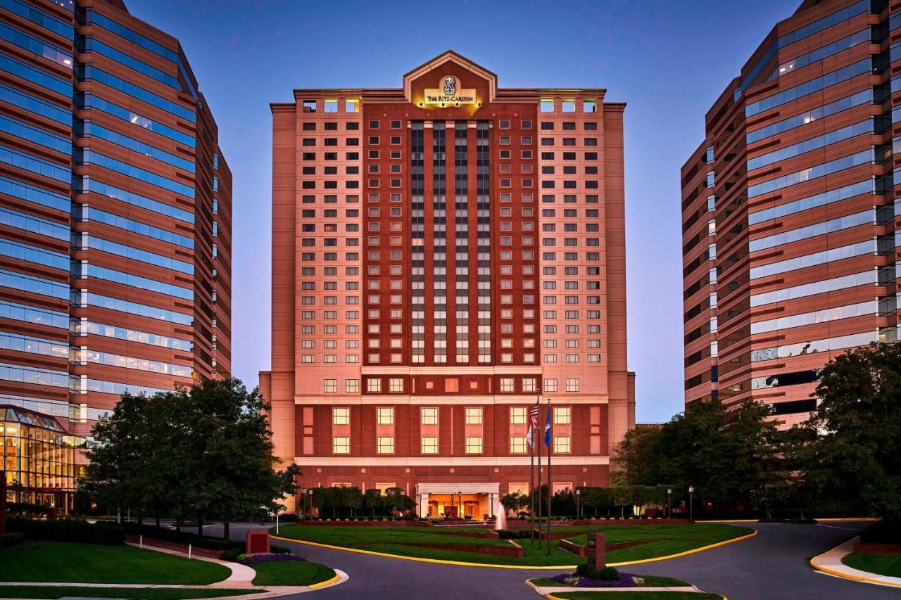 The Ritz-Carlton, Tysons Corner Hotel Bagian luar foto