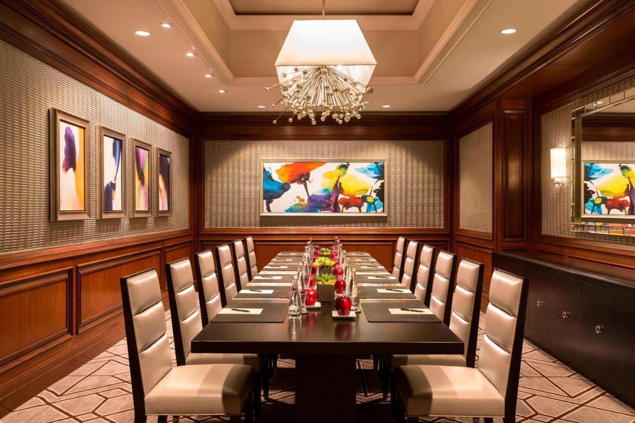The Ritz-Carlton, Tysons Corner Hotel Bagian luar foto