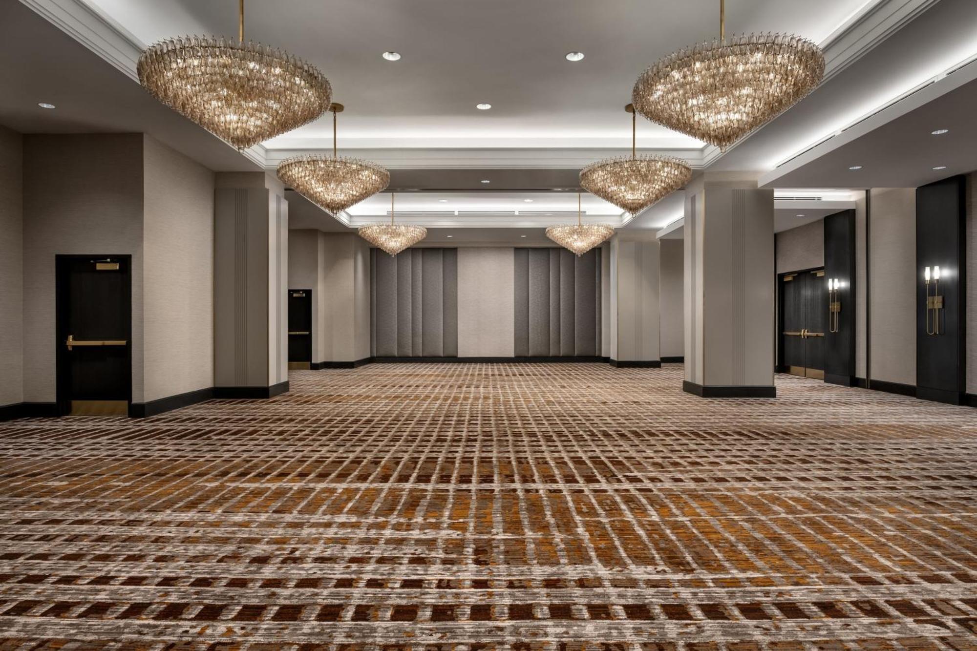 The Ritz-Carlton, Tysons Corner Hotel Bagian luar foto
