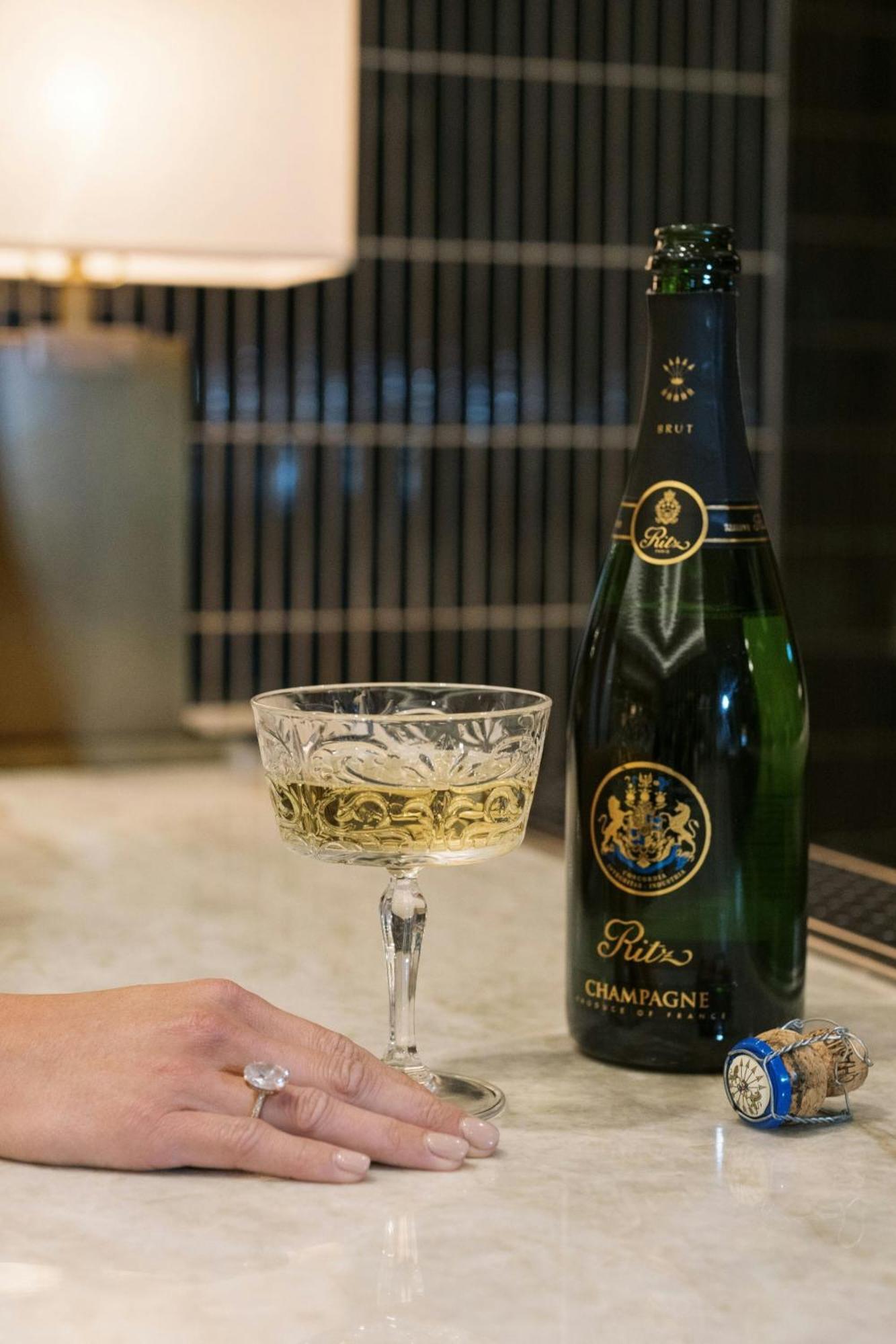 The Ritz-Carlton, Tysons Corner Hotel Bagian luar foto